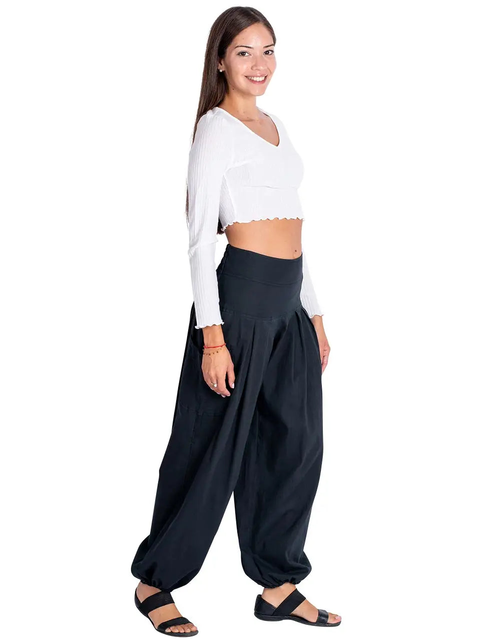 Crne pamučne boho hlače s velikim bočnim džepovima