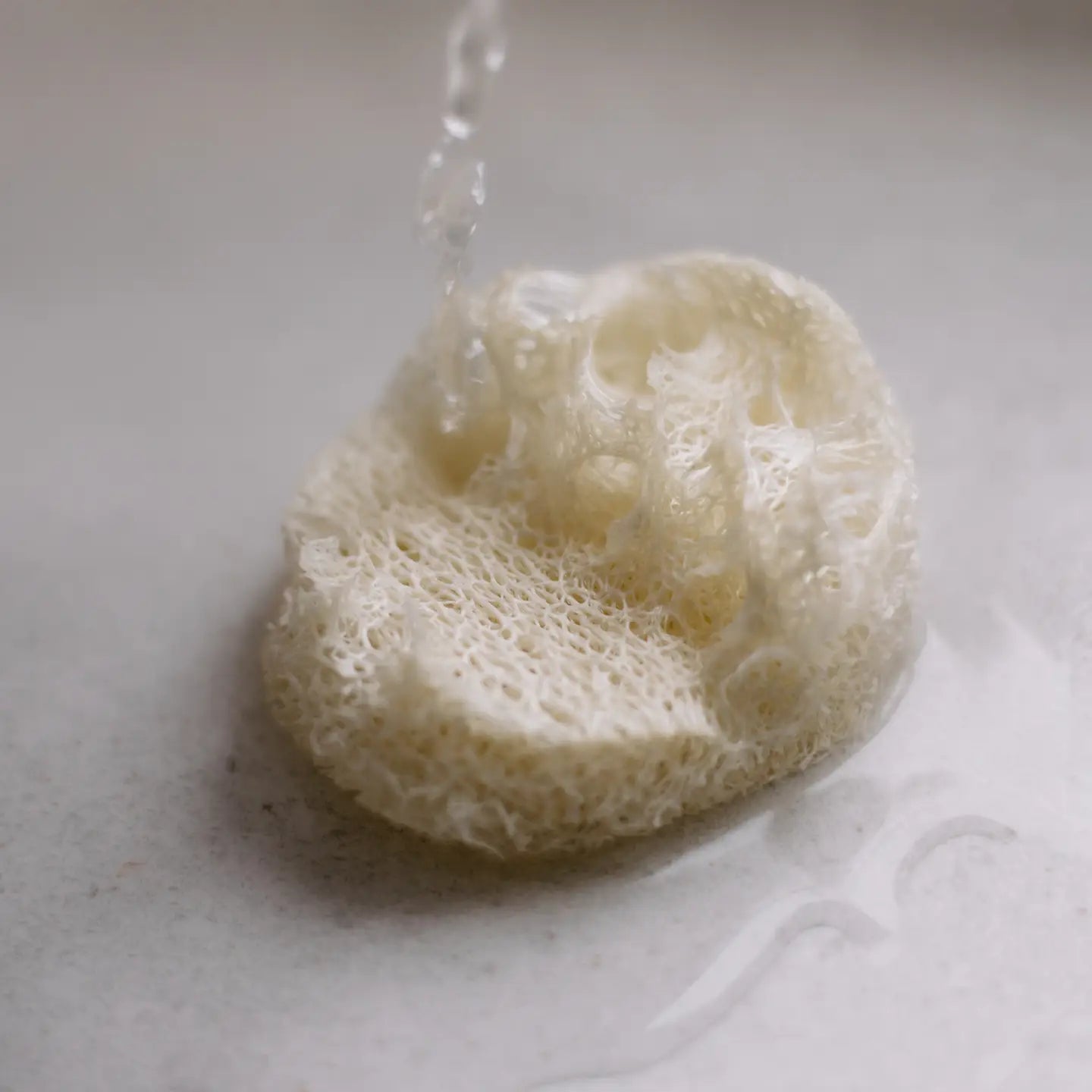 Jastučići za lice izrađeni od lufe (loofah krastavca)