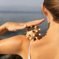 Masažna loptica za ruke i tijelo od drveta lotusa