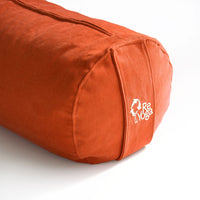 ReBolster – cilindrični yoga jastuk od organske pirove ljuske