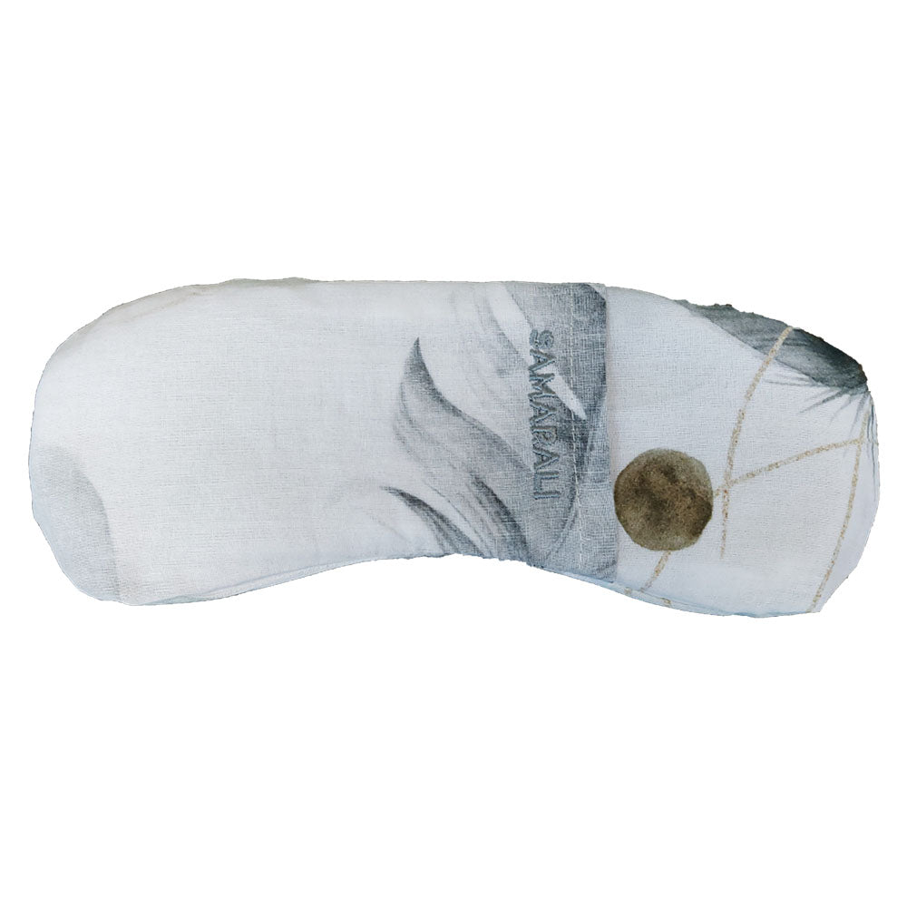 Jastučić za oči ispunjen mješavinom prirodnih lanenih sjemenki i osušenih lavandinih cvjetova