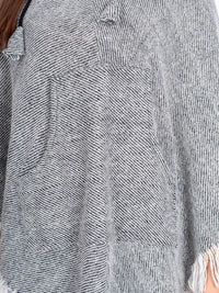 Unisex sivi trokutasti pončo s kapuljačom i resama